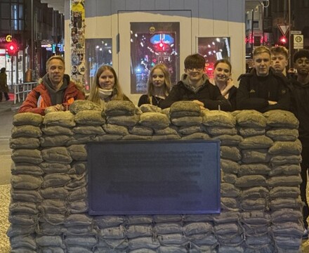 Checkpoint Charlie (1)