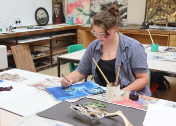 Year 11 Students Experience Sixth Form Life at Ind...